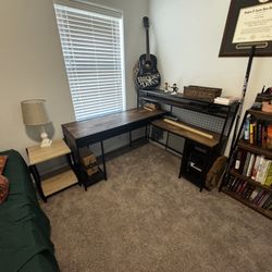 Office desk 
