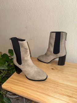 Ankle boots size 6.5