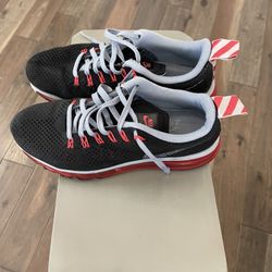 Men’s Size 9.5 Nike Shoes