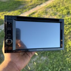 Kenwood Double Din Stereo