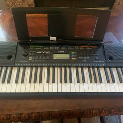 Yamaha Keyboard
