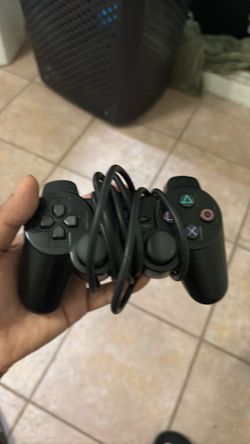 2 Sony ps2 controllers