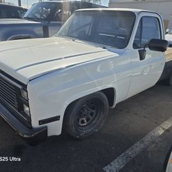 1978 chevy pick up color white 