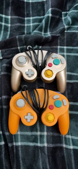 GameCube Controllers