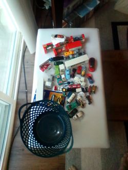 Hot wheels matchbox cars trucks basket