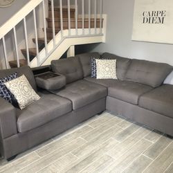 Grey 2 Piece Sectional with Right Arm Facing Corner 