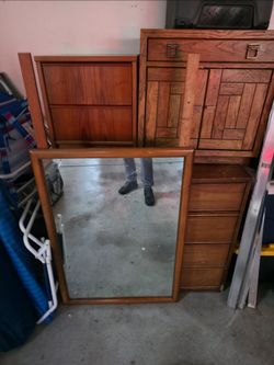 Dresser with mirror and 2 smaller nightstands