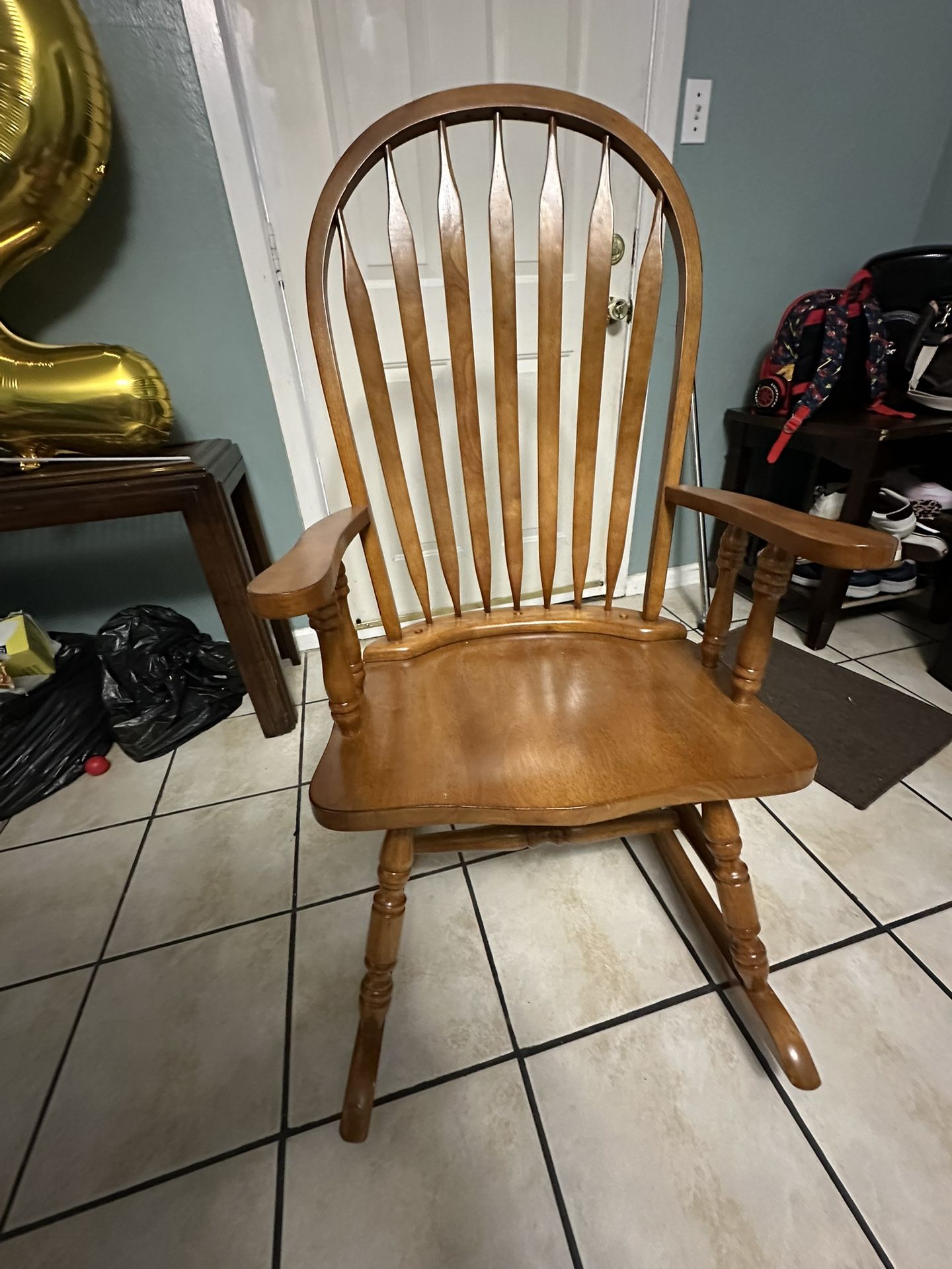 Wooden Rocking Chair 
