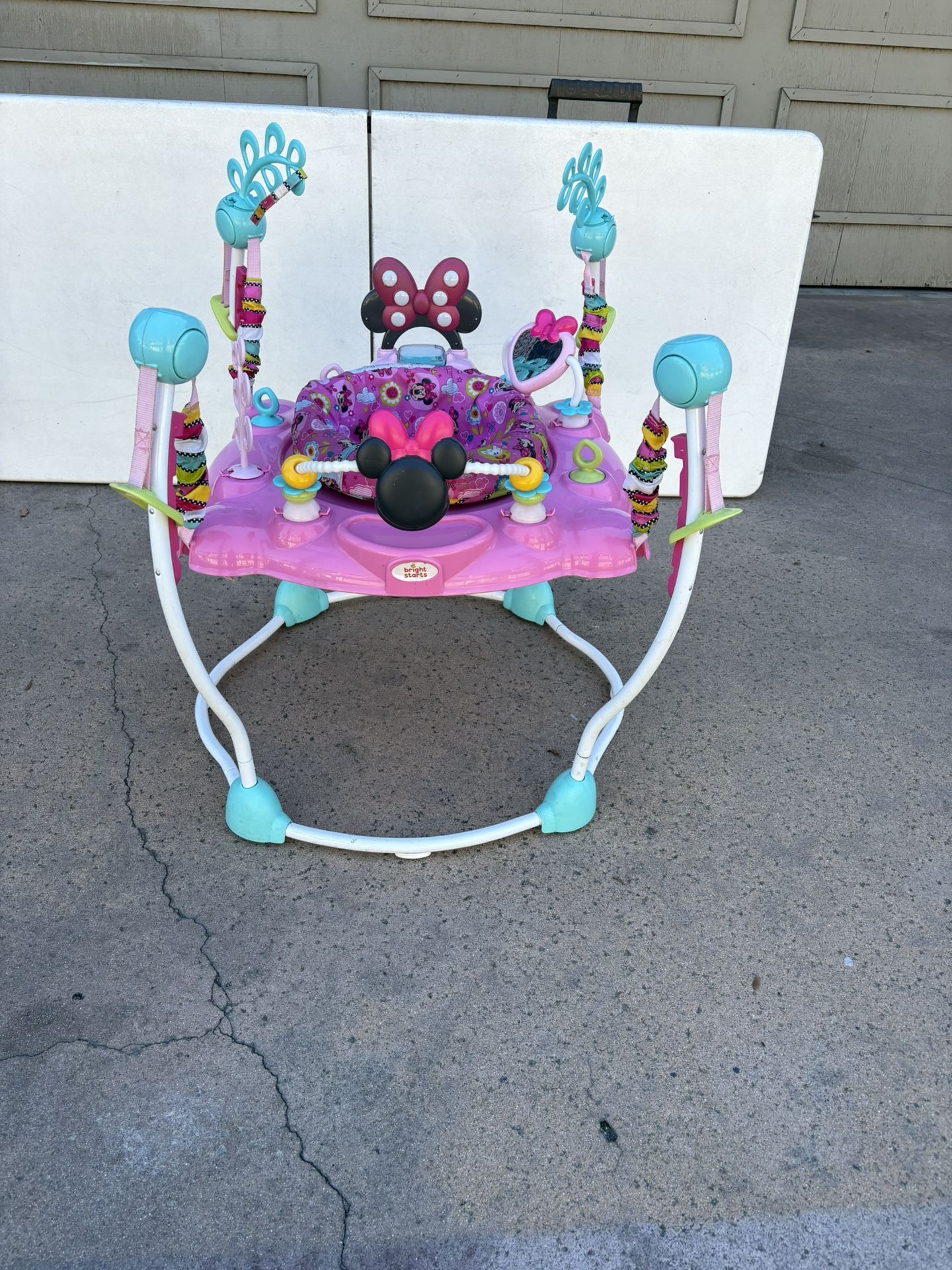 Minnie Mouse Bouncy Chair 
