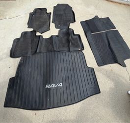 Toyota rav4 car mats