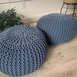 2 Futons