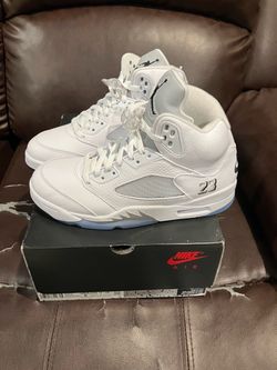 Nike Air Jordan 5 Retro White Metallic Size 9