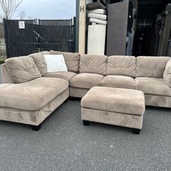 Sectional Couch 
