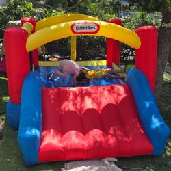 Little Tikes Jump 'n Slide Inflatable Bouncer