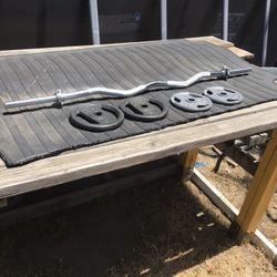 Chrome Curved Curl Bar With Hex Nut Spin Lock Collars And 2/5LB Weights And 2/2.5LB Weights For Sale