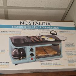 Breakfast Station NOSTALGIA 3 IN 1 NEW