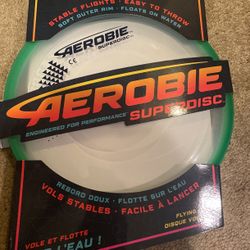 Aerobie Superdisc Frisbie