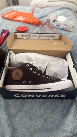Converse size 11 men