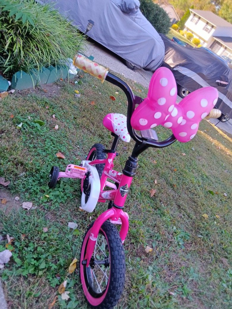 12-in Little Girls Huffy M I N N I E Bicycle With Training Wheels
