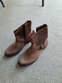 Leather ankle boots 101/2