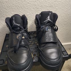 Jordan son of Mars black cats size 9 mens