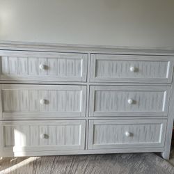 DRESSER - SIDNEY WHITE 