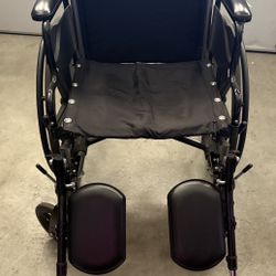 Invacare Manual Wheelchair with Swing-Away Footrest, Portable 