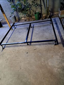 King Size Metal Rolling Bed Frame