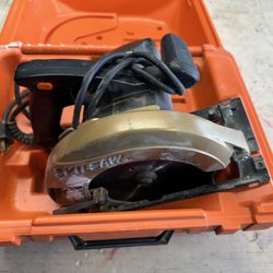 Skil Saw With Case