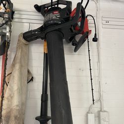 Toro Yard Vacuum