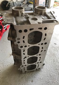 Mazda protege 5 Engine head