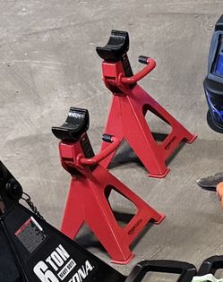 Amazon Basics Jack Stands Pair - Red with Ratchet Handles