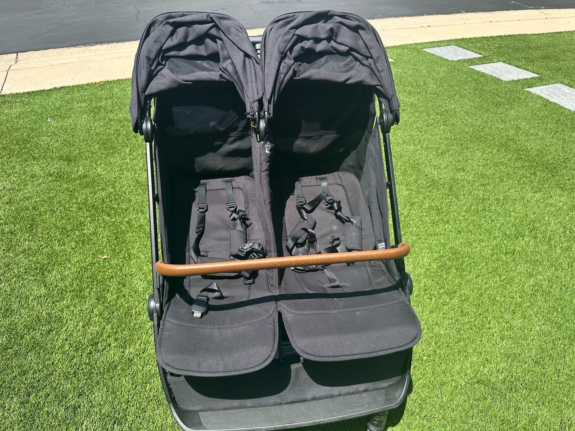 Baby stroller double
