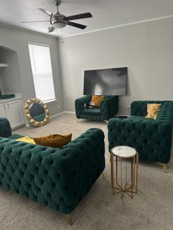 3 Piece Couch Set 900$