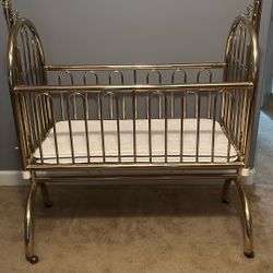“BEAUTIFUL “ Victorian Style Vintage Collectors Brass Baby Cradle & Mattress
