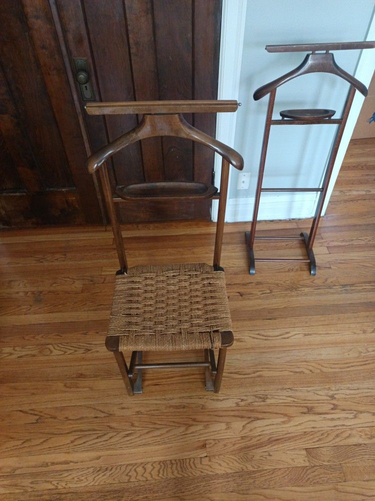 Mid Century Italian Folding Collapsible Valet Butler Chair with Rush Seat 5259