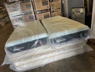Split king mattress Tempurpedic ProAdapt medium hybrid 2.0