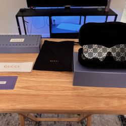 Gucci Sunglasses 