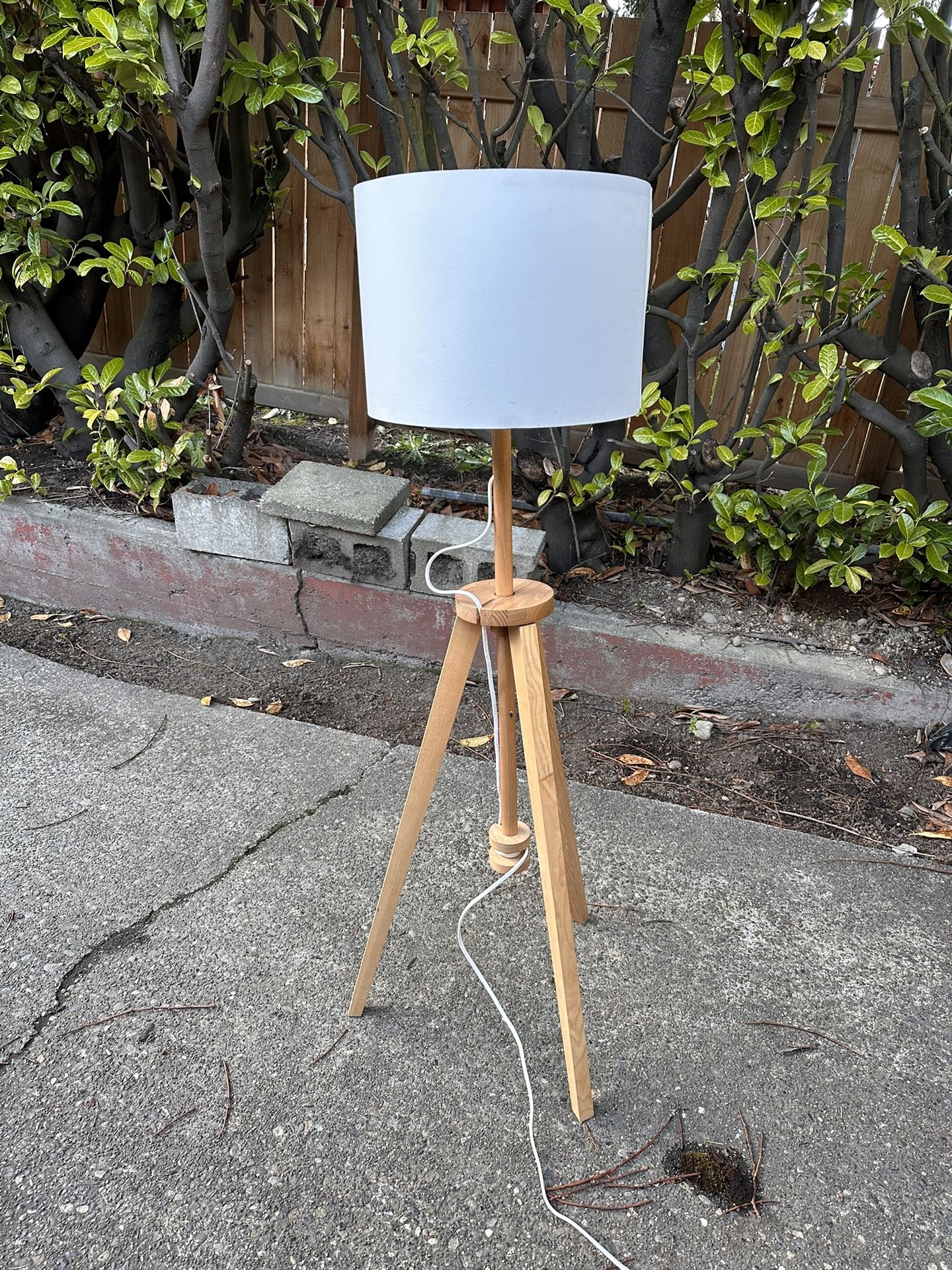 IKEA LAUTERS Tripod Lamp for Sale in Seattle, WA - OfferUp