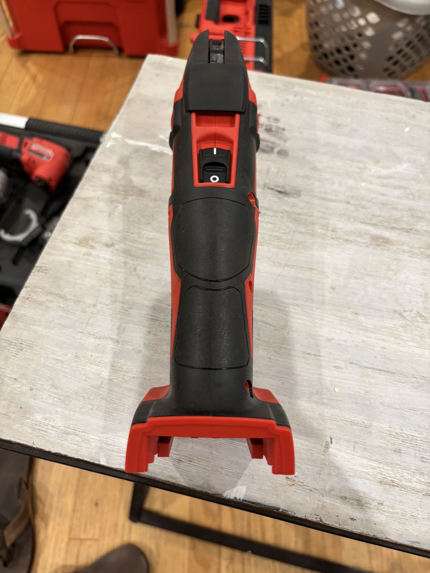 Milwaukee M18 18V Lithium-Ion Cordless Oscillating Multi-Tool (Tool-Only)