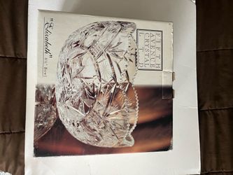 Crystal Bowl, Fifth Avenue Crystal "Elizabeth" 8.5" Cut & Etched Crystal Bowl, Large