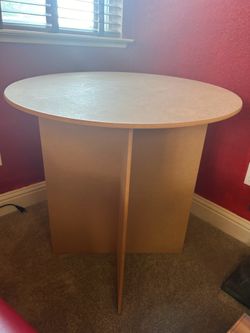 30 inch Round Wooden Display Table