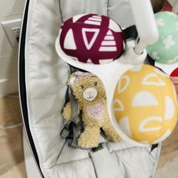 4moms MamaRoo Multi-Motion Baby Swing, Bluetooth Enabled with 5 Unique Motions, Grey. 