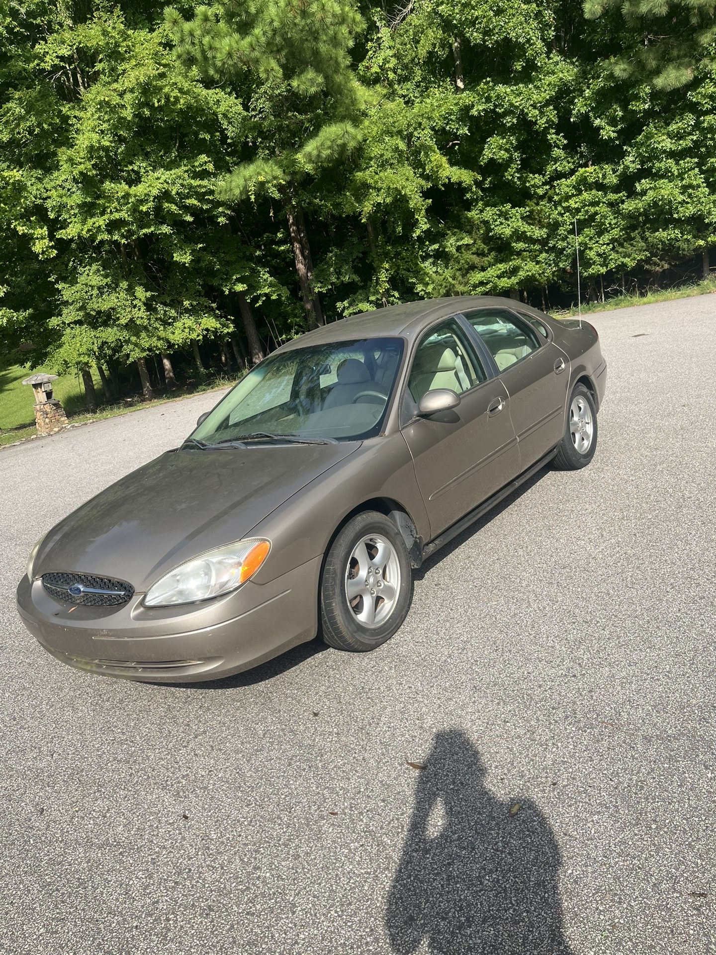 2002 Ford Taurus