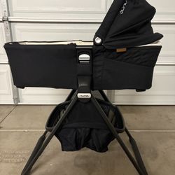 Nuna Bassinet 2024