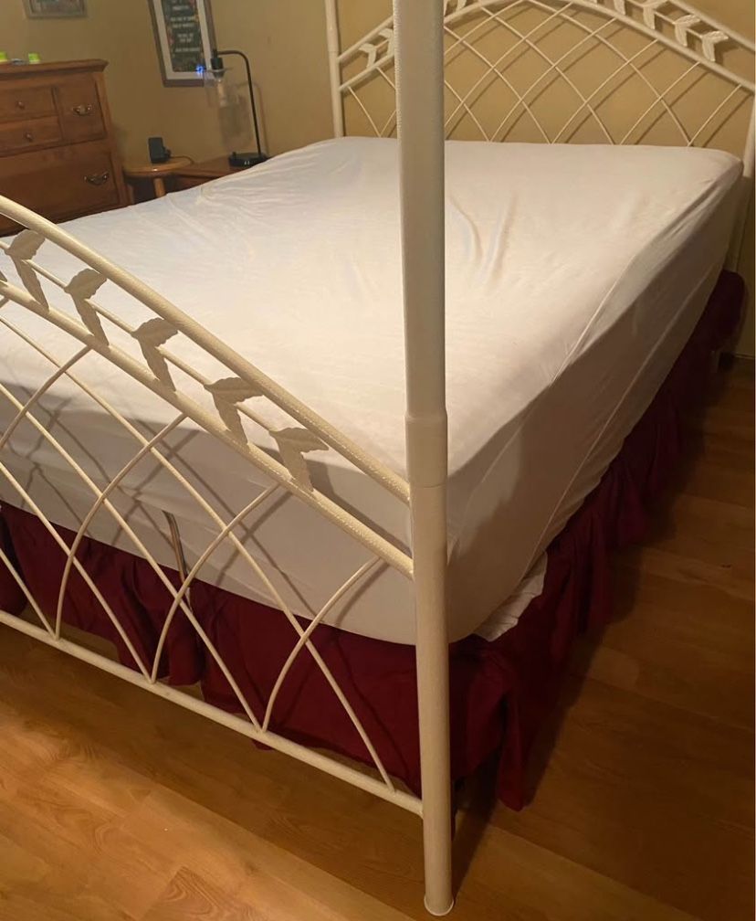 Adjustable Queen Beauty Rest Bed