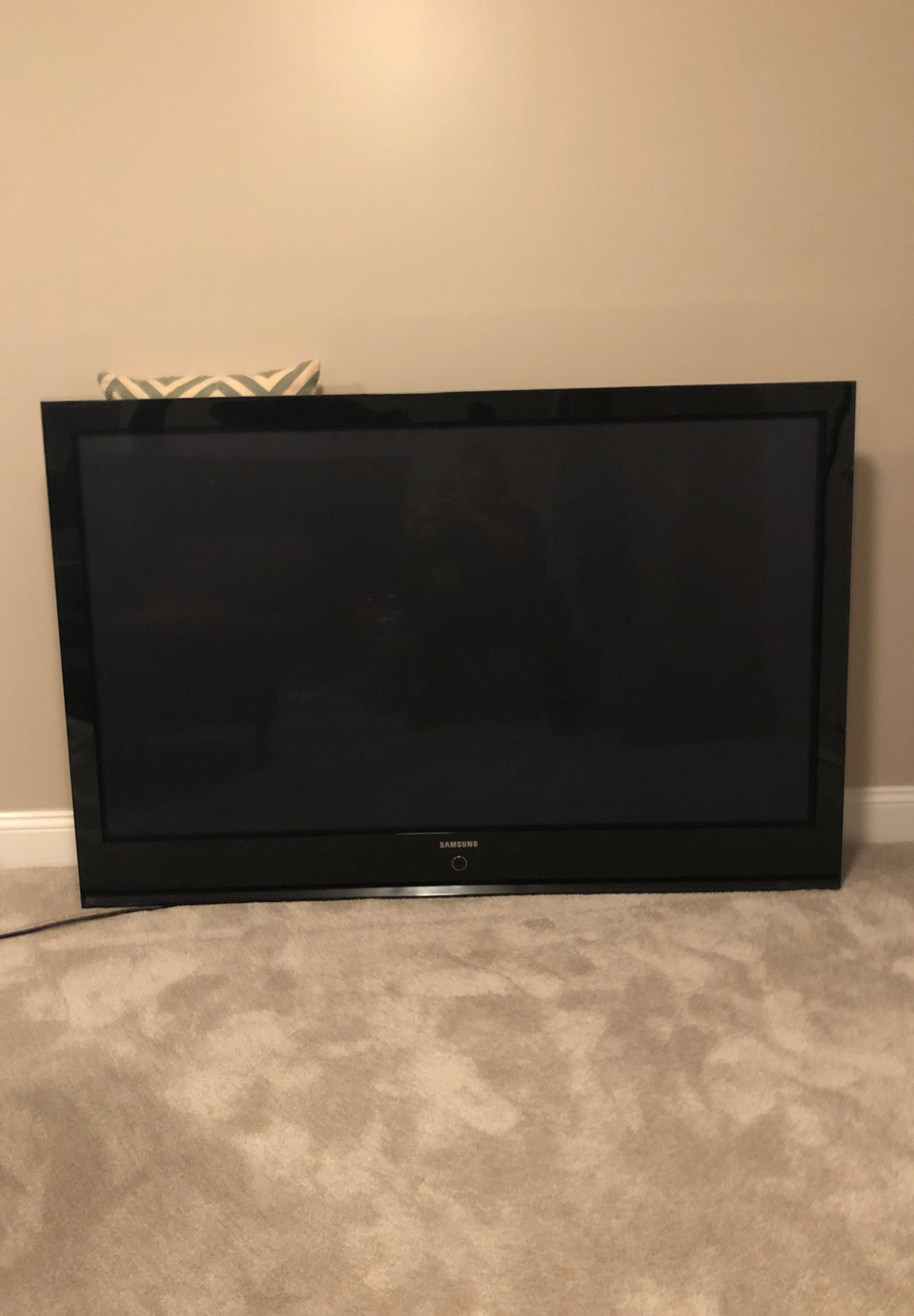 TV - Samsung - 65inch