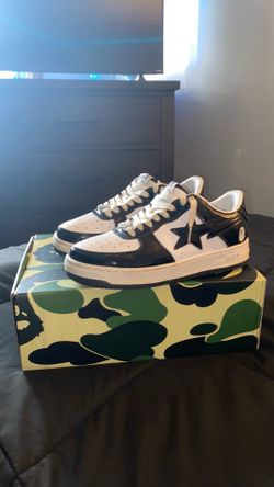 BAPE STA #1 black and white color way with everything (plus the official bag)