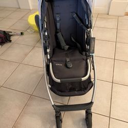 Uppa Baby Vista Stroller, Infant Car Seat, Travel Bags, And 2 Bases