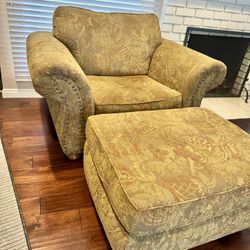 Extra Roomy Chair And Loveseat 
